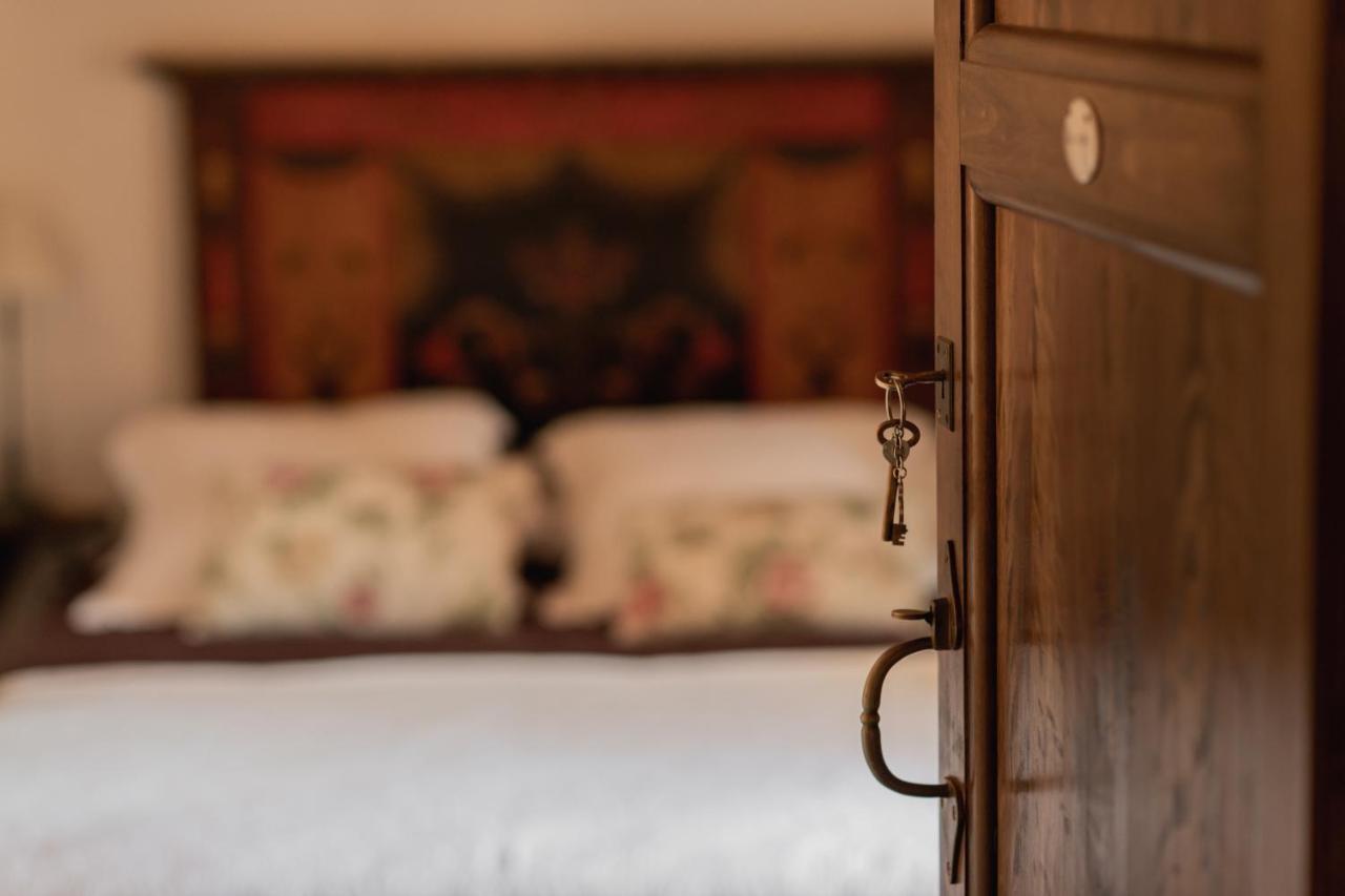 El Palauet De Monells - Adults Only Hotel Eksteriør billede